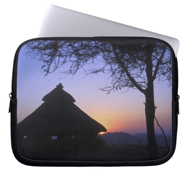 Afrika, Ethiopië, de Omo-rivierregio, zonsondergan Laptop Sleeve (Voorkant)