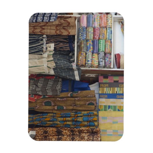 Afrika, Ghana, Accra. Accra Textile & Handicraft Magneet (Verticaal)