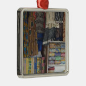 Afrika, Ghana, Accra. Accra Textile & Handicraft Metalen Ornament (Rechts)
