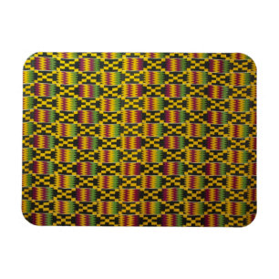 Afrika, Ghana, Accra. Nationaal Museum, beschouwd  Magneet