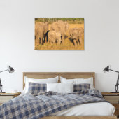 Afrika, Kenia, Masai Mara. Afrikaanse olifant Canvas Afdruk (Insitu (Slaapkamer))