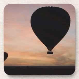 Afrika, Kenia, Masai Mara. Twee ballonnen zweven Onderzetter