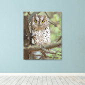 Afrika. Tanzania. Afrikaanse politie-oplichter bij Canvas Afdruk (Insitu (Houten vloer))