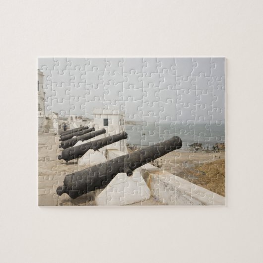 Afrika, West-Afrika, Ghana, Elmina. Kanonnen bewak Legpuzzel (Horizontaal)