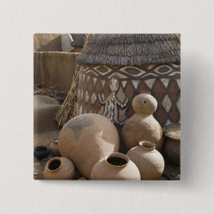 Afrika, West-Afrika, Ghana, Sirigu. Handgemaakt Vierkante Button 5,1 Cm