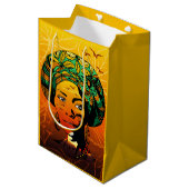 Afrikaans vrouwenportret met zonsondergang medium cadeauzakje (Voorkant Gekanteld)