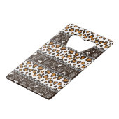 Afrikaanse afdruk met een cheetah-huidpatroon creditkaart flessenopener (Voorkant Gekanteld)