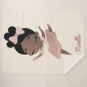 Afrikaanse Amerikaanse Ballerina met Bow, Roze en  Sherpa Deken (Voorkant (horizontaal))