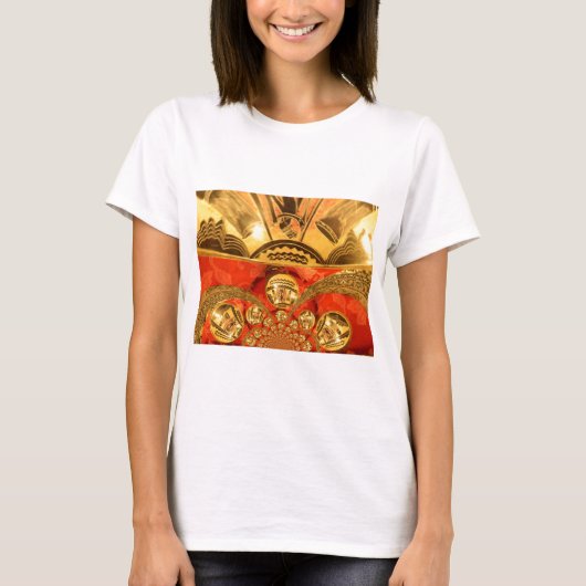 Afrikaanse Culturele Kunst: Rijke Gouden Rood Desi T-shirt (Voorkant)