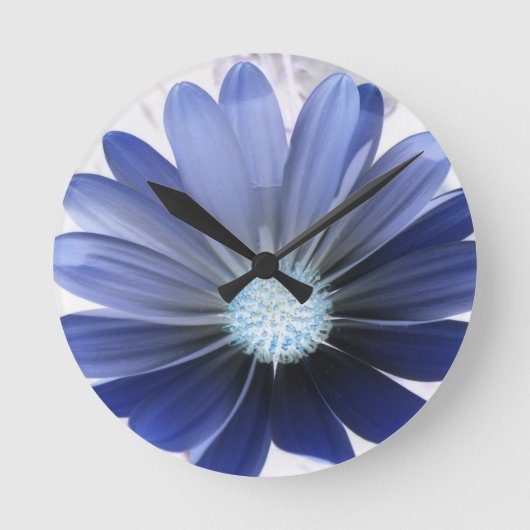 Afrikaanse Daisy Ggloing Blue Wall klok (Voorkant)