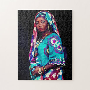Afrikaanse dame Wearing Turquoise Dress Legpuzzel