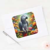 Afrikaanse grijze papegaai met kleurrijke bloemen vierkante sticker (Envelop)