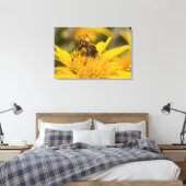 Afrikaanse honingbijen met stuifmeelvoeding canvas afdruk (Insitu (Slaapkamer))