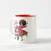 Afrikaanse Kerstman mevrouw Claus Dancing American Tweekleurige Koffiemok (Voorkant links)