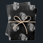 Afrikaanse leeuw ontwierp inpakpapier vel<br><div class="desc">Afrikaanse leeuwen leven in verspreide populaties in sub-Sahara Afrika. De leeuw geeft de voorkeur aan grasvlaktes en savannes, struikgewas langs rivieren en open bossen met struiken. Deze leeuw is de koning van het inpakpapier en is een ideaal idee om je geschenk aan die speciale persoon in je familie of aan...</div>