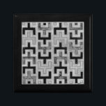 Afrikaanse modedoek met geometrische patronen cadeaudoosje<br><div class="desc">Deze foto is gemaakt door Norman Wyatt,  Jr. in de stijl van een Afrikaanse modder. De textielstof van de modder is afkomstig uit Mali en is een teken van culturele identiteit. Toon uw liefde voor wereldwijde cultuur en geometrische patronen door deze afdruk aan te schaffen!</div>