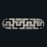 Afrikaanse modedoek met geometrische patronen skateboard<br><div class="desc">Deze foto is gemaakt door Norman Wyatt,  Jr. in de stijl van een Afrikaanse modder. De textielstof van de modder is afkomstig uit Mali en is een teken van culturele identiteit. Toon uw liefde voor wereldwijde cultuur en geometrische patronen door deze afdruk aan te schaffen!</div>