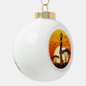 Afrikaanse mooie vrouw silhouet op Afrikaanse zonn Keramische Bal Ornament (Links)