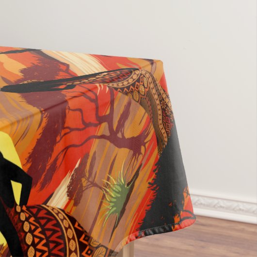 Afrikaanse mooie vrouw silhouet op Afrikaanse zonn Tafelkleed (Voorbeeld)