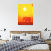 Afrikaanse olifant die op zonsondergang loopt, Ken Canvas Afdruk (Insitu (Slaapkamer))