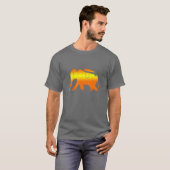 Afrikaanse olifant loopt op Dawn T-shirt (Voorkant volledig)