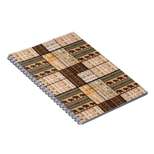 Afrikaanse Patchwork Olifanten: Ornamentale textuu Notitieboek (Rechterzijde)