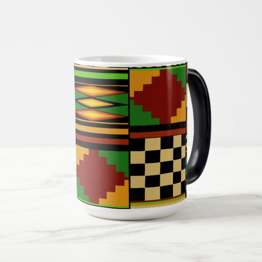Afrikaanse Royal Kente Cloth Design Magische Mok (Voorkant rechts)