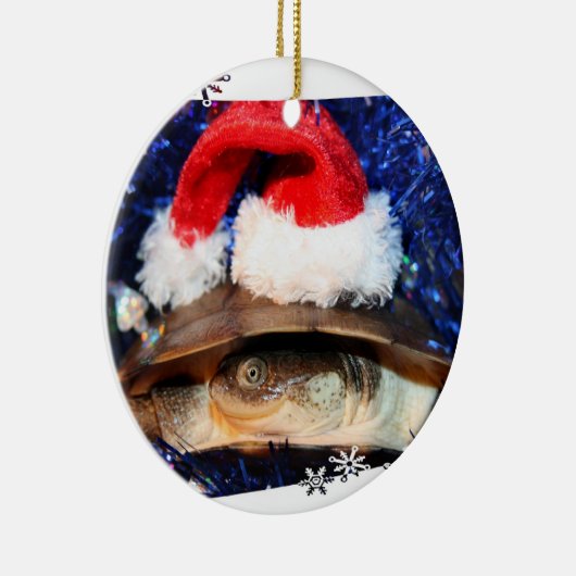 Afrikaanse Sideneck Turtle met een kersthoed Keramisch Ornament (Rechts)