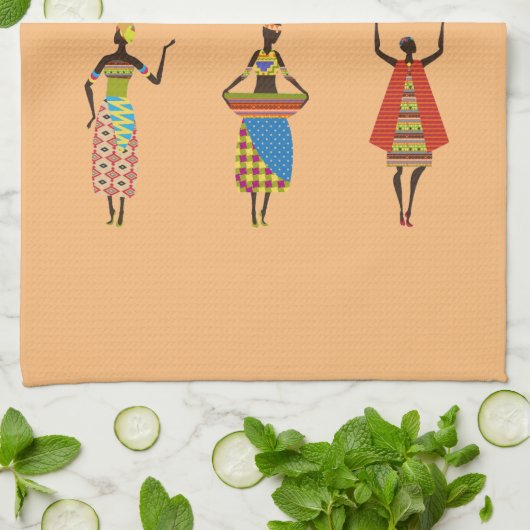 Afrikaanse stamkunst dames met een kleurrijke etni theedoek (Gevouwen)