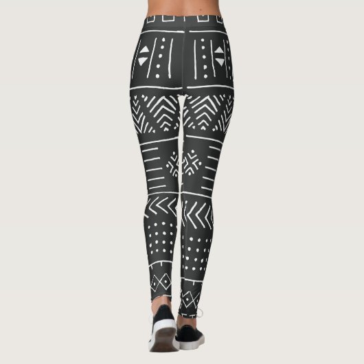 Afrikaanse stamkunst: geometrische zwart-wit leggings (Achterkant)