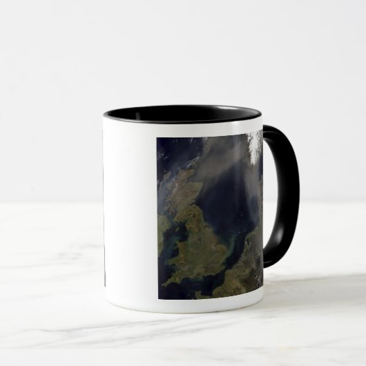 Afrikaanse stof waait over Schotland Mok (Voorkant rechts)