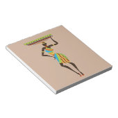 Afrikaanse tribale dame met stammenkunst uit een m notitieblok (Schuin)