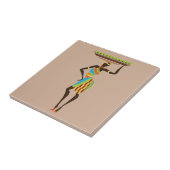 Afrikaanse tribale dame met stammenkunst uit een m tegeltje (Zijkant)