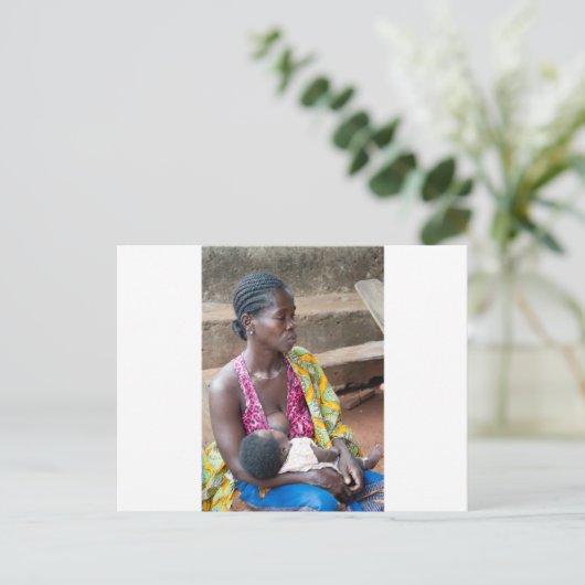 Afrikaanse vrouw en haar baby. briefkaart (Staand voorkant)