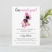 Afro-Amerikaans meisje 1e verjaardag uitnodiging (Staand voorkant)