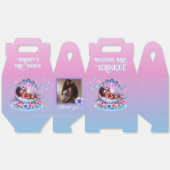 Afro-Amerikaanse Baby Girl in Seashell Pastel Bedankdoosjes (Ongevouwen)