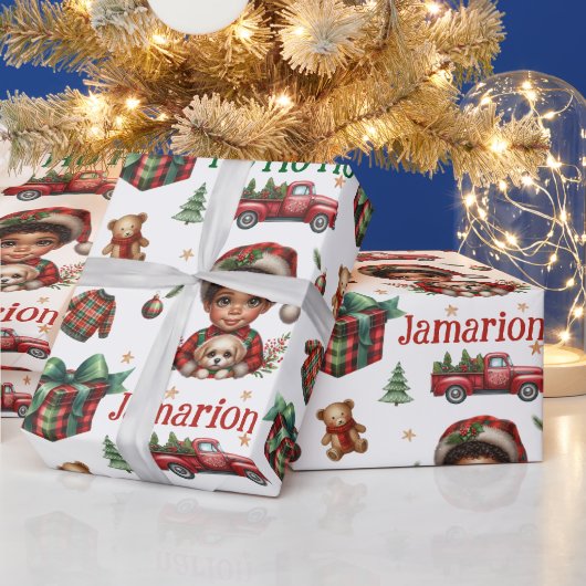 Afro-Amerikaanse jongen met puppy Plaid Kerstmis Cadeaupapier (Feestdagen)