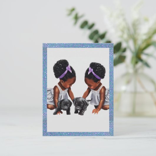 Afro-Amerikaanse tweeling meisjes met puppies Briefkaart (Staand voorkant)