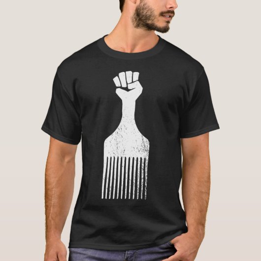 Afro Hair Pick Resist T Shirt  Distressed R (Voorkant)