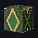 Afro Pop Groen Zwart en Geel Modern Mudcloth Bedankdoosjes<br><div class="desc">Afro-Pop remixt traditionele Afrikaanse patronen en prints voor een nieuw,  uniek uiterlijk. Dit geometrische ontwerp heeft een groene basiskleur,  aangevuld met zwarte en geel-oranje accenten.</div>