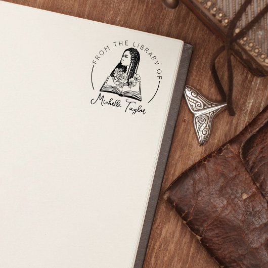 Afro Vrouw met Bloemen, Boek uit de bibliotheek va Rubberstempel