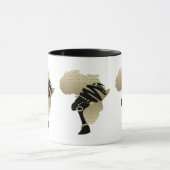 Afrocentrisch erfgoedontwerp • Afrika in goud Mok (Midden)