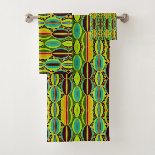 Afrocentrische geometrische kaurischelp patronen bad handdoek (Insitu)