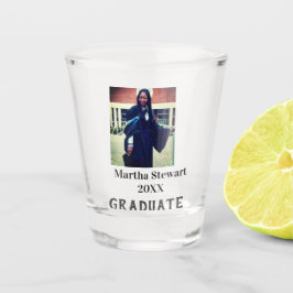 Afrondingsfoto naam jaar klas universiteit eenvoud shot glas