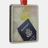 Afsluiting van paspoort op kaart metalen ornament (Rechts)
