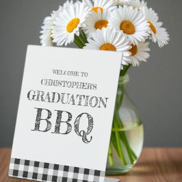 Afsluitingsbarbecue met geruite stof reclamebord met voetstuk