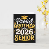 Afsluitklas 2026 trots broer van een 2026 kaart (Gele Bloem)