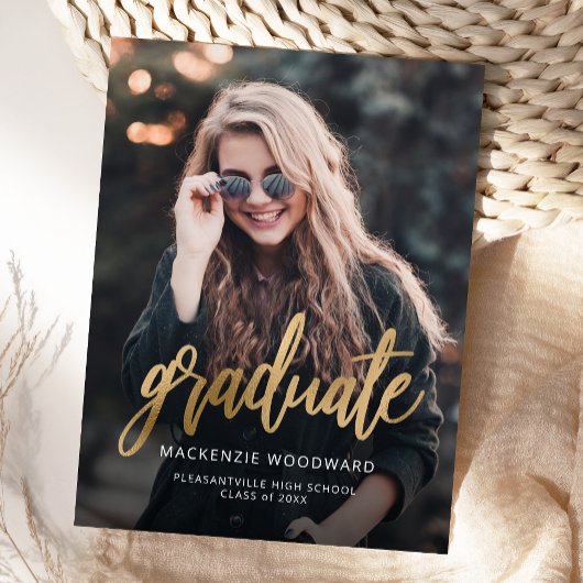 Afstudeeraankondiging met gouden scriptfoto briefkaart
