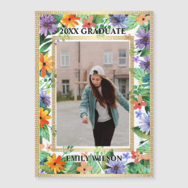 Afstudeerbericht met bloemenfoto van de klas van 2