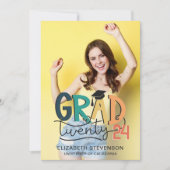 Afstudeerder 2023 retrokleurrijke graduatie party kaart (Voorkant)